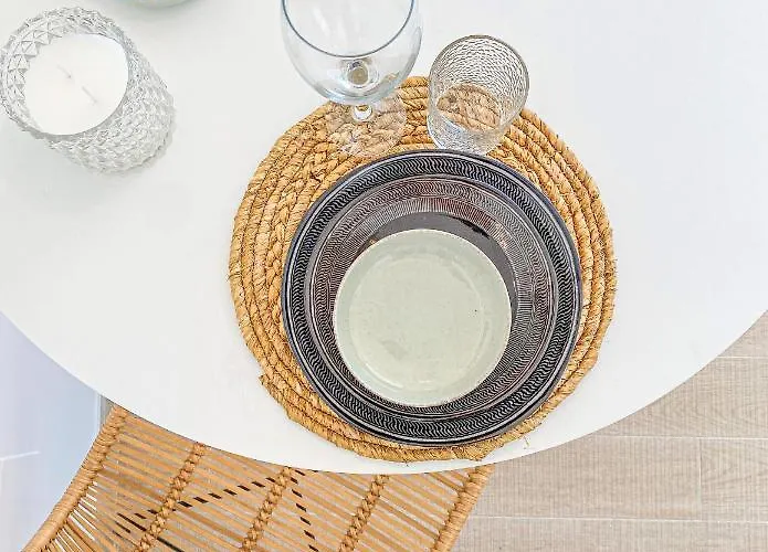 Apartment Amazing Sea Views - The Wave, Brand New