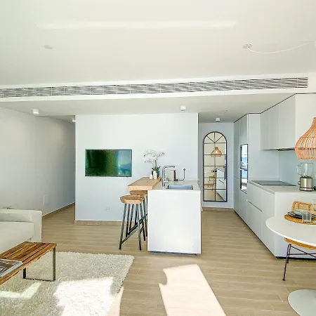 Amazing Sea Views - The Wave, Brand New *